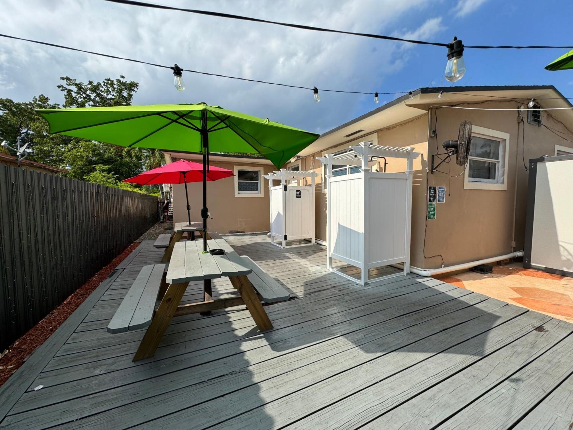 Wynwood Beds Hostel Miami Exterior photo